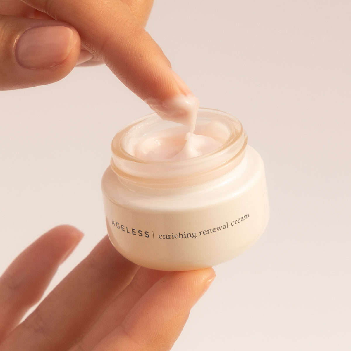 AgelessEnrichingRenewalCream-pdp-mini-Hands-1200x1200_657ed3fa-0cff-48c7-af1b-95dc5ed10c1e.jpg
