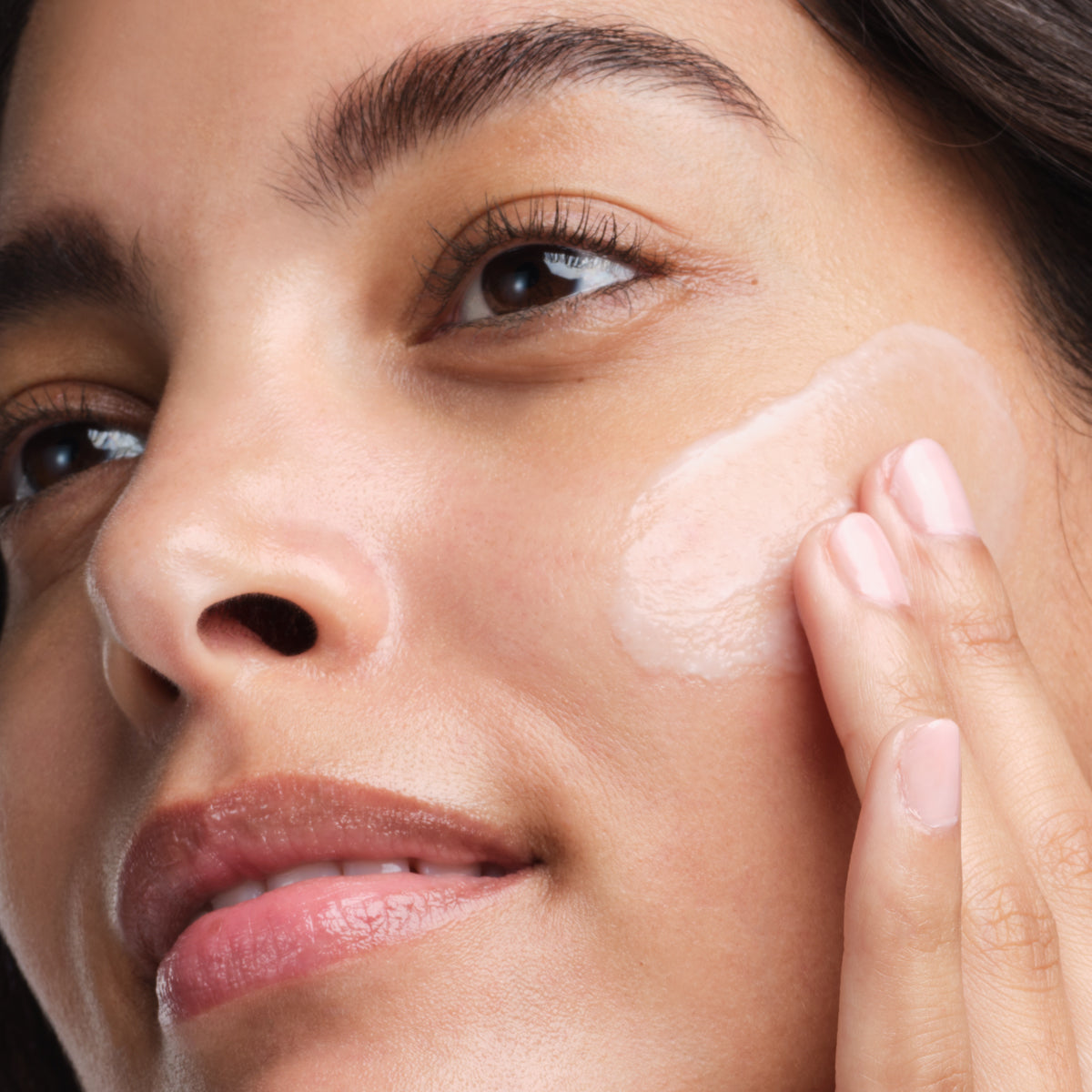DewySerum-pdp-Model-Cheek-1200x1200_fb3025f5-88c6-4079-9c16-1f2747a1b70c.jpg
