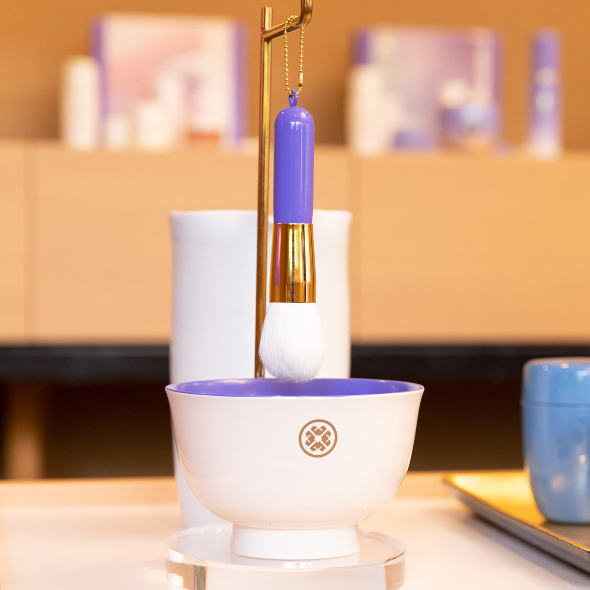 FacialCleansingBrush-pdp-FullSize-Lifestyle-1200x1200_01362c16-3ecf-4950-a724-0562b8f5d542.jpg