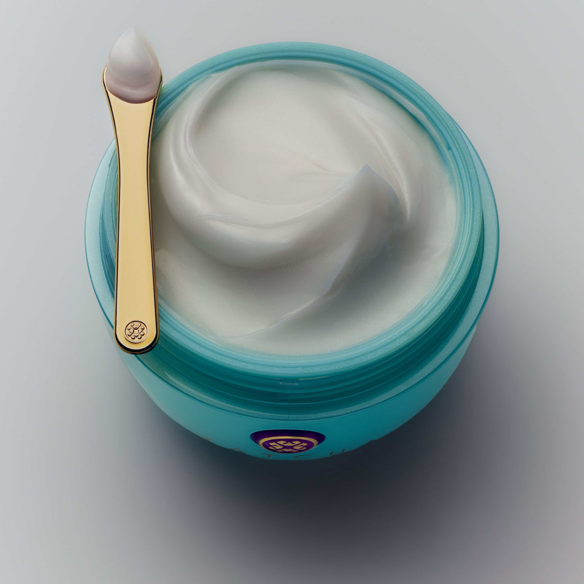 WaterCream-Aug26-Ppage-TextureComponent_b3948fca-5f9b-487d-b9a0-961e046bc8ee.jpg
